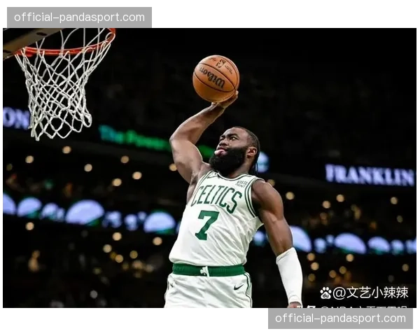 三节战报：塔图姆已得30分，凯尔特人领先尼克斯15分