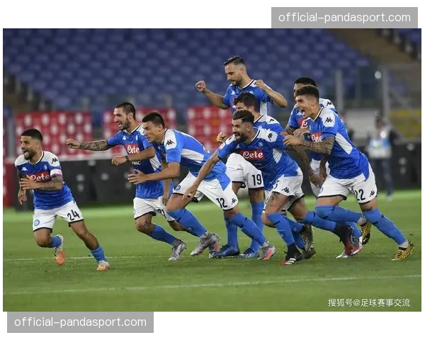 深度复盘：那不勒斯三中卫体系在客场对阵亚特兰大时的崩溃